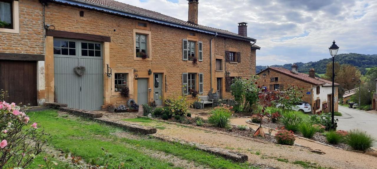 Les Gites & Chambres D'Hotes De La Ferme De Rosiere Houdrigny Bagian luar foto